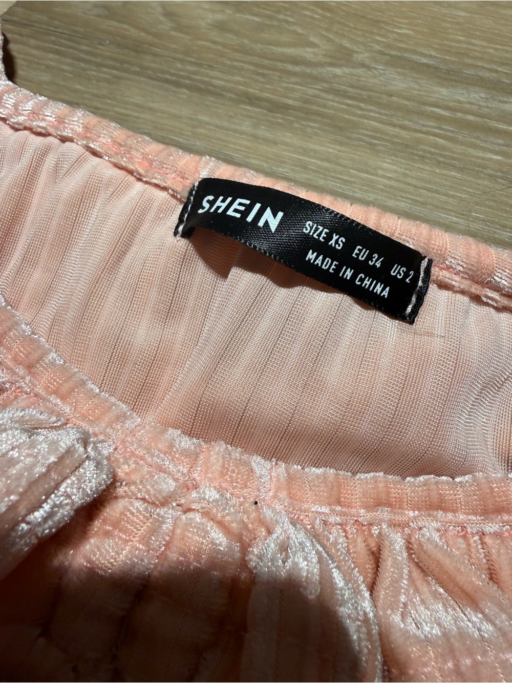 SHEIN Peach Ruched Ruffle Cropped Tie Top - Picture 3 of 5